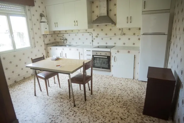 Vivienda unifamiliar en Ribeira a pocos metros del centro - foto 4