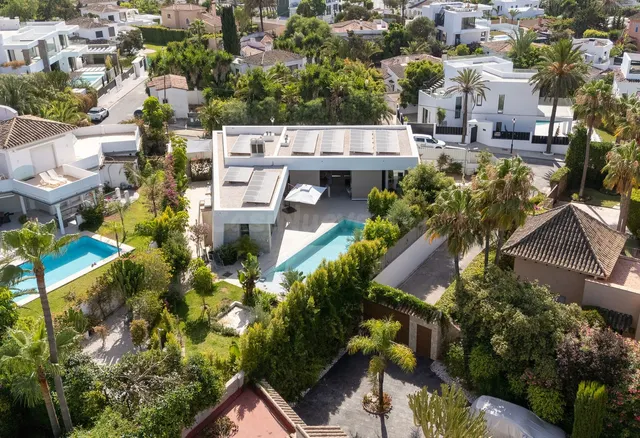 Chalet 6 habitaciones 468m² en venta - Marbella - foto 2