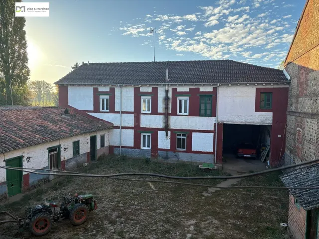 CASA CON AMPLIO TERRENO PRÓXIMA A LEÓN - foto 4