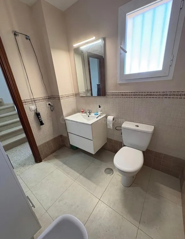 Amplia y Luminosa Vivienda con Atico en Ubicación Privilegiada Calle Vilches! — 17