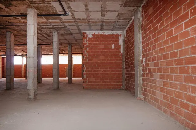 Local comercial de 1.095 m2 en Alhama de Murcia – Obra parada — 19