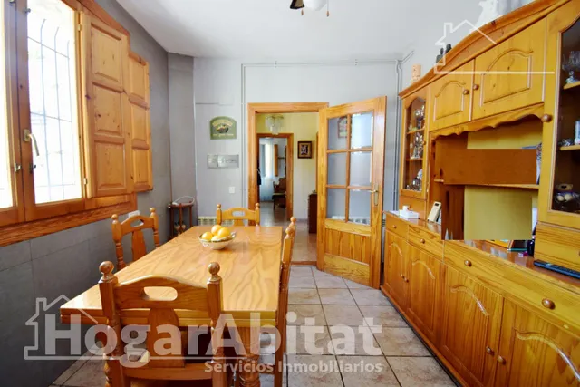 CHALET SEMINUEVO CON PISCINA, GARAJE, JARDIN Y TERRAZA — 24