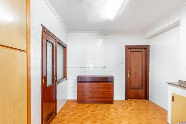 Piso de dos dormitorios con terraza y trastero en el coto, Gijón — 8