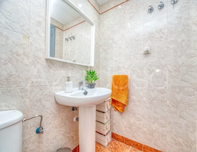 Ático en venta de 2 dormitorios y 2 baños en Gran Vía, Alicante — 25