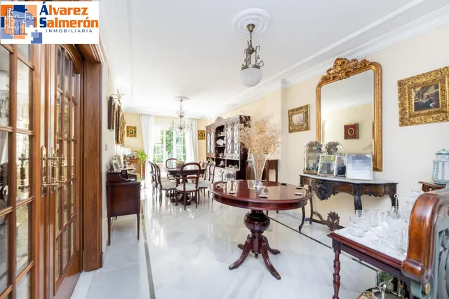 CHALET ADOSADO EN ZONA LA CALETA — 21