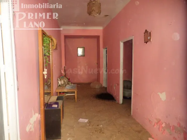 CASA DE PLANTA BAJA JUNTO AL CENTRO DE ARGAMASILLA DE ALBA C - foto 2