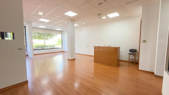 Local Comercial en Alquiler - Zona Parque Pocoyó - foto 5
