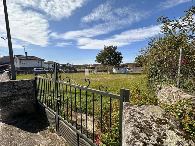PARCELA EDIFICABLE, vivienda unifamiliar; A 3 KM. Concello E - foto 3