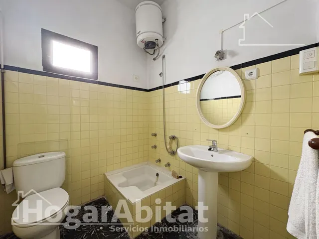 ¡Vistas a las montañas! Casa amplia y luminosa para reformar con patio y gran terraza — 42