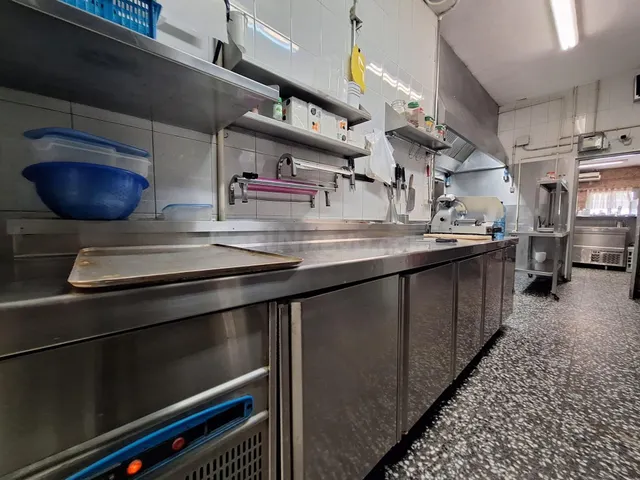 Restaurante listo para trabajar junto al parc europa de Barberà del Vallès — 14