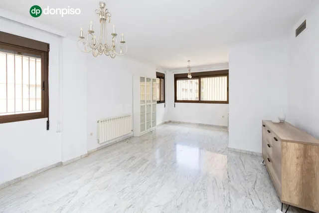 Piso 4 habitaciones 133m² en venta - El serrallo — 4