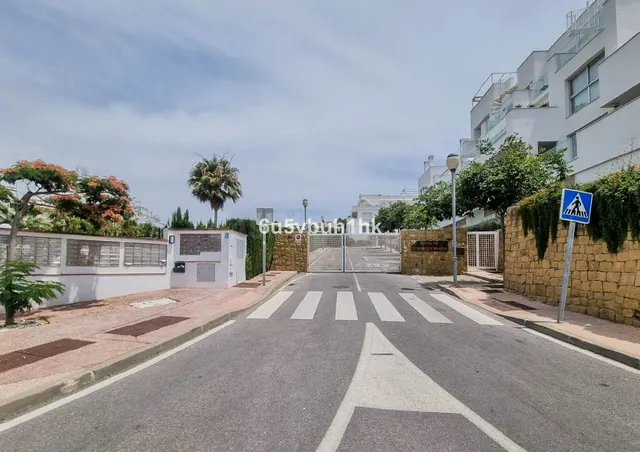Garaje 55m² en venta - Centro — 3