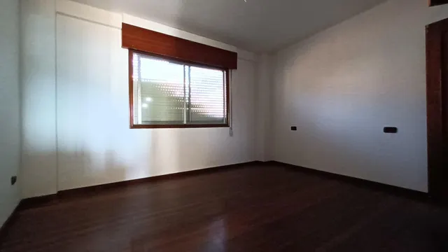 Casa 4 dormitorios en Avenida de Aeropuerto — 17