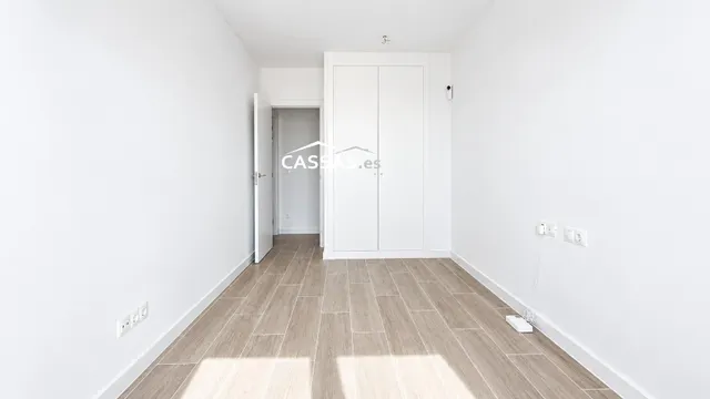 ALOVERA - Obra nueva. Ático con terraza de 10 m2, 3 habitaciones, 3 baños, 2 plazas de garaje, Trastero y piscina. — 42