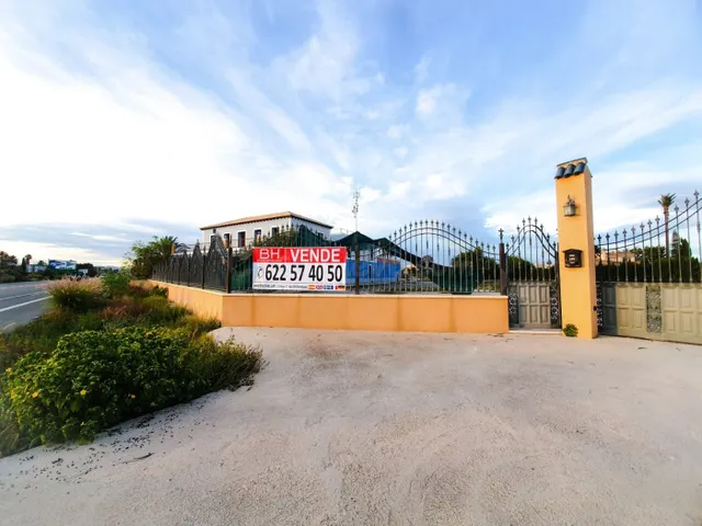 CHALET A LA VENTA EN ELCHE - foto 2