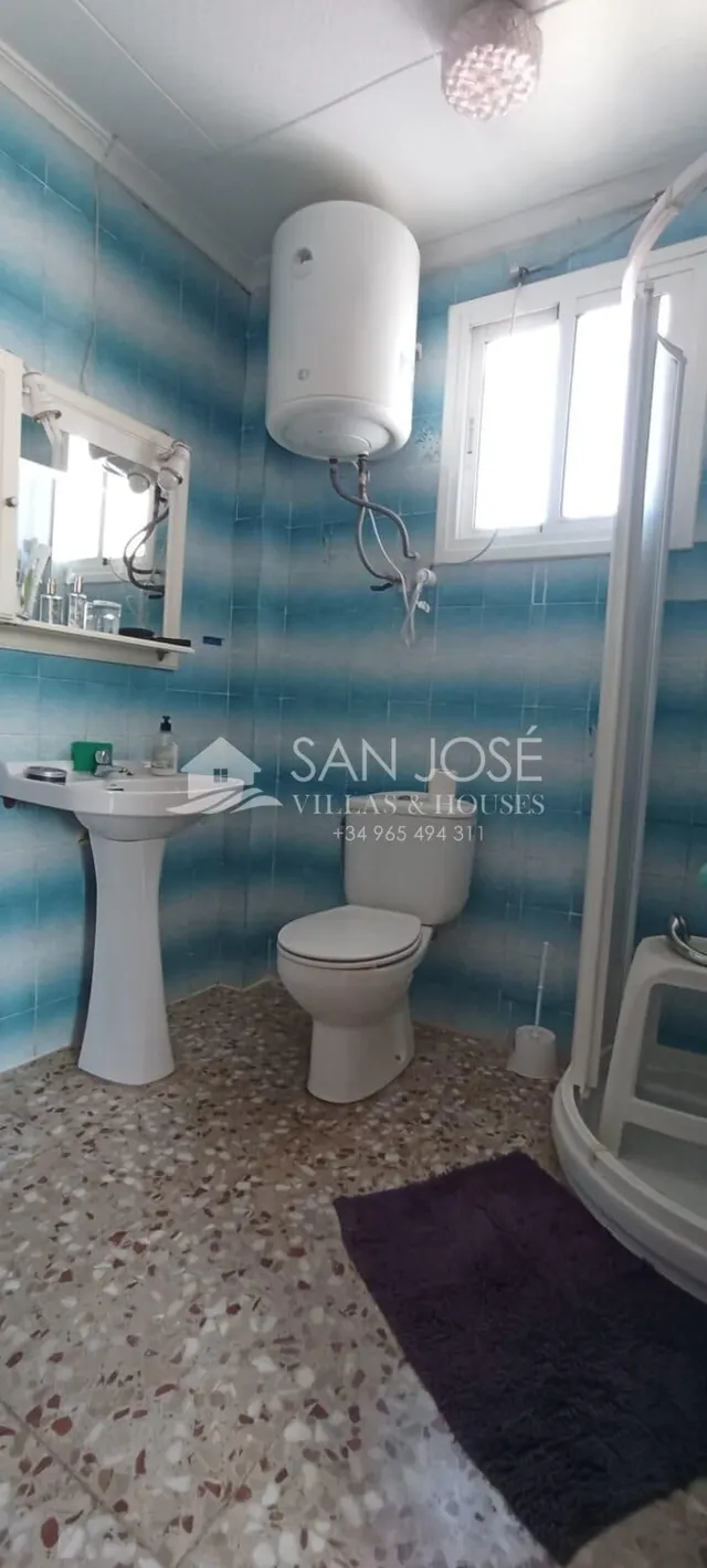SE VENDE CHALET EN ELCHE — 38