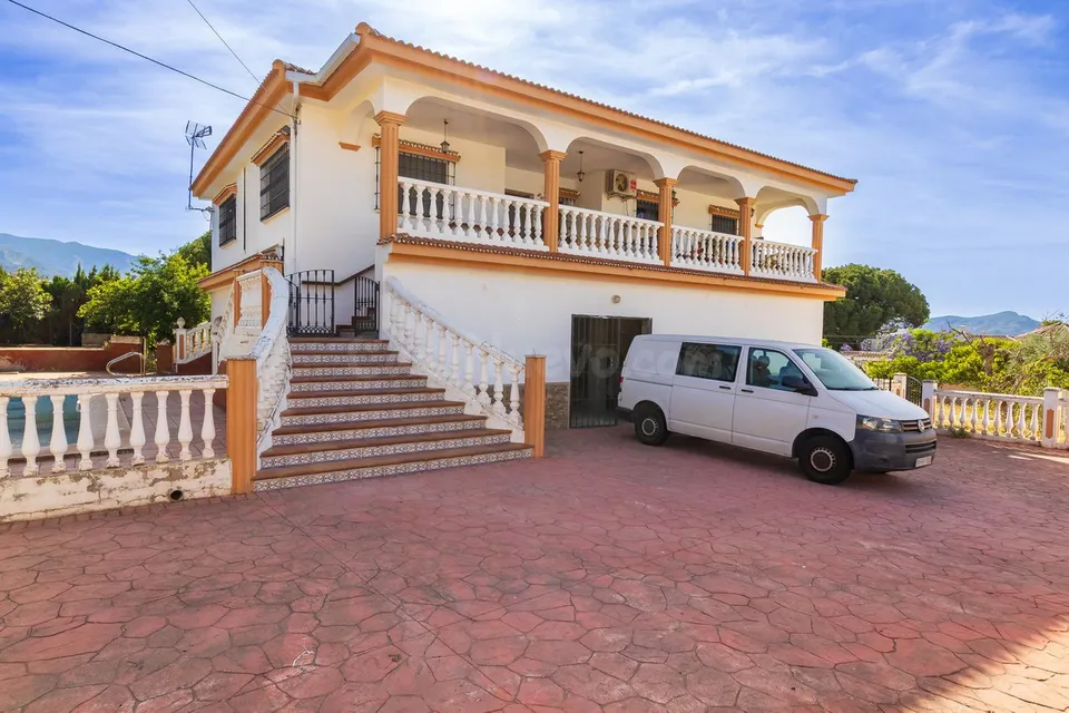 Chalet 4 habitaciones 290m² en venta - Marbella