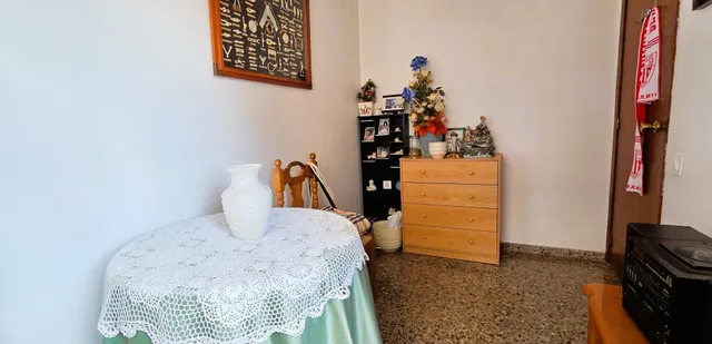Amplio piso de cuatro dormitorios con vistas a la plaza de toros, las montañas y el mar en Vinaròs — 15