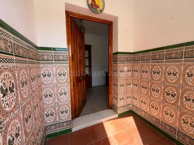 Estupenda casa adosada en el centro de Aznalcázar!!! - foto 2