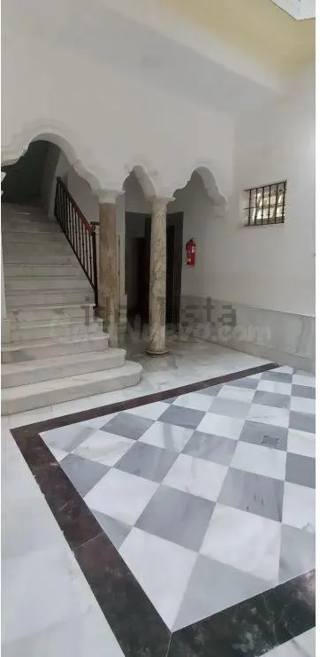VENTA LOCAL COMERCIAL CADIZ CENTRO - foto 2