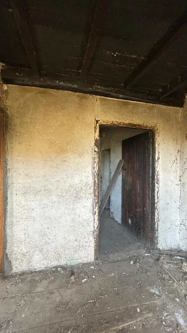 Amplia Casa de Piedra en Dehesas - Oportunidad Única por 29.000 € — 18