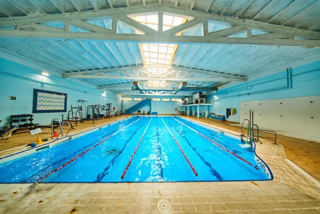 Piso Alminares del Genil, pisazo de 195 m2 con piscina, sauna y gimnasio — 33