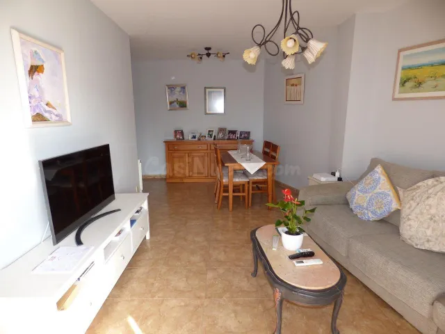 Acogedor Piso en Malgrat de Mar - Ideal para Tu Nuevo Hogar - foto 2