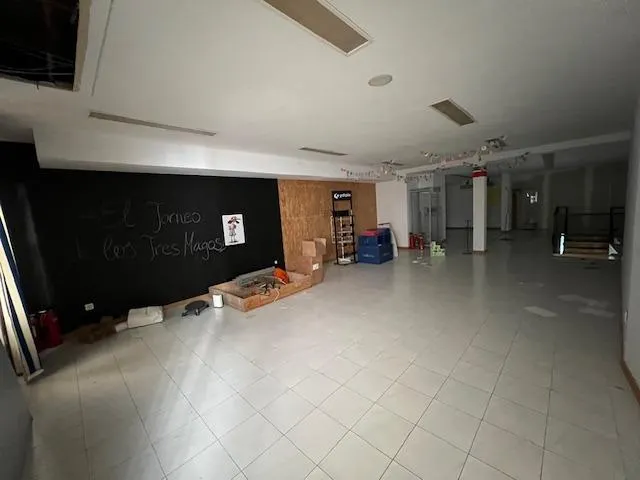 ALQUILER LOCAL MUY CENTRICO, ZONA CALLE SOCIEDAD, 360 M2. APROX. — 15