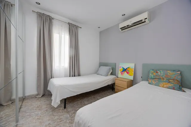 Apartamento de dos dormitorios, en primera línea, con fantásticas vistas al mar — 21