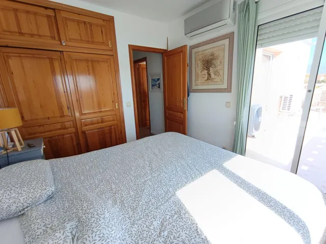 Exclusiva villa reformada y moderna con vistas al mar y montaña, piscina, cocina de verano y apartamento independiente — 43