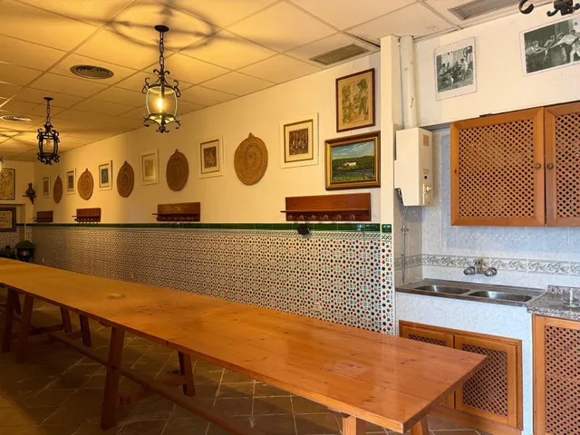 Viñedo de 24,40ha 1300m2 naves y 400m2 restaurante — 38
