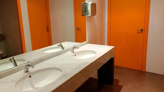 Oficina en venta en calle Llorenç Agusti Claveria - foto 5