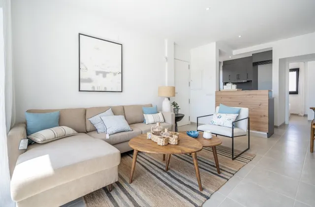 Chalet con jardín, aparcamiento y piscinas comunitarias — 12