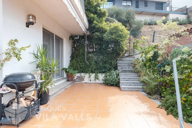 Casa con terraza, jardín y amplios espacios — 50