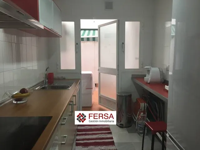 PISO AMUEBLADO EN ALQUILER CON ZONAS COMUNES CON JARDINES Y PISCINA — 3