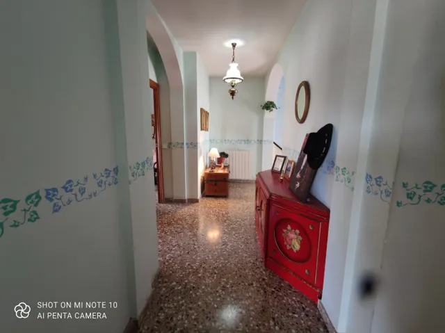IMPRESIONANTE CHALET EN EL CENTRO DE VENDRELL — 25