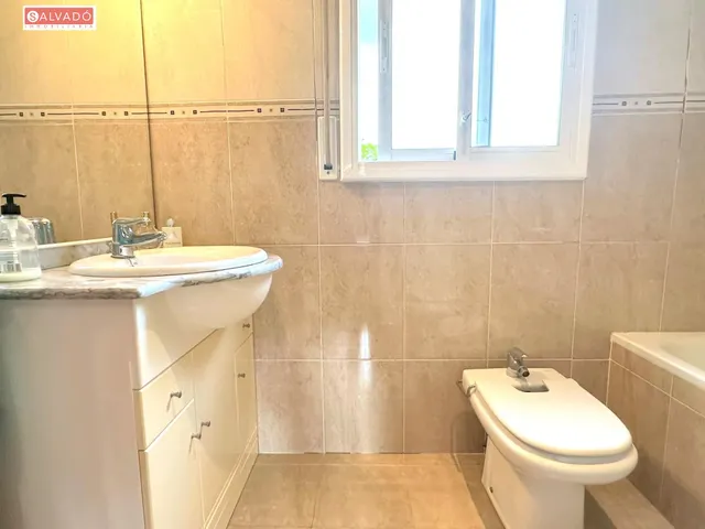 Casa con gran jardín, pérgola y barbacoa en Segur de Calafell !! — 21