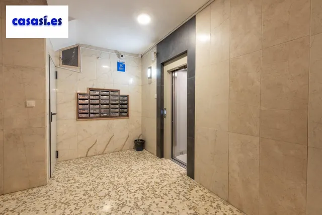 Piso de 3 dormitorios en calle milán, zaidín | muy luminoso y con gran potencial — 27