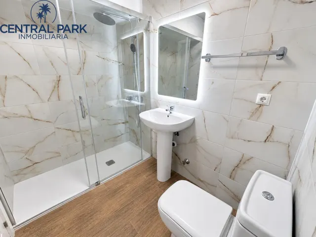 Apartamento reformado en zona turística de Salou. — 11