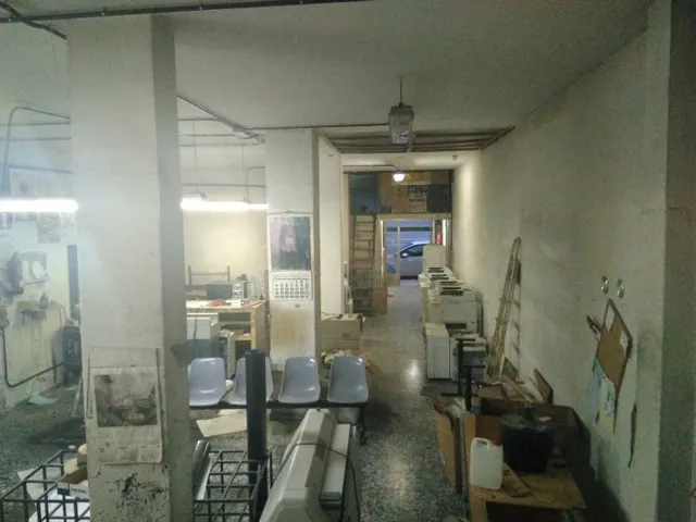 Local a 5 min de Cánovas — 6