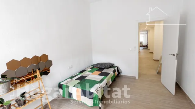 Reformado y luminoso piso cerca de la playa — 20