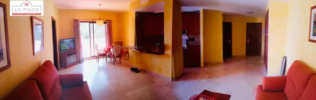 Increíble apartamento frente a la playa con parking, piscina y zona de spa — 4