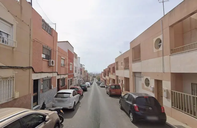 Piso en Almería. Activo inmobiliario SIN POSESIÓN, NO SE PUE
