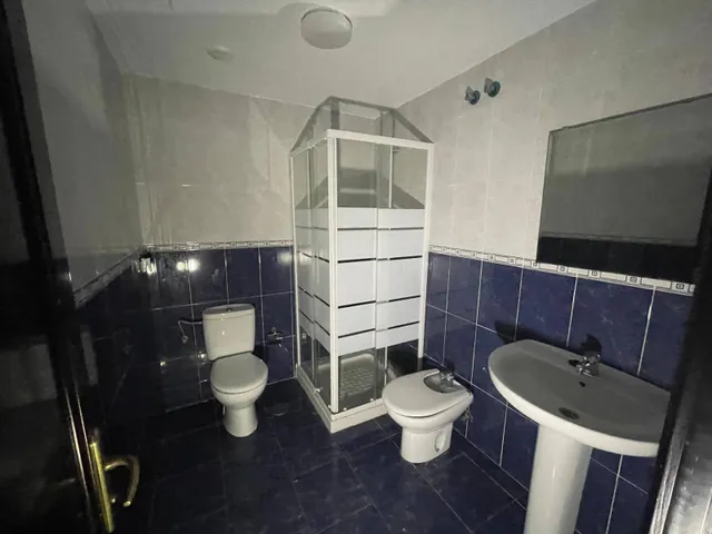 PISO EN VECINDARIO — 20