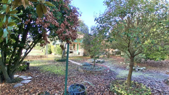 CASA CON TERRENO RÚSTICO VENTA ALMENARA DE TORMES. Urbis te ofrece una casa con terreno rústico en venta en Almenara de Tormes, Salamanca. — 25