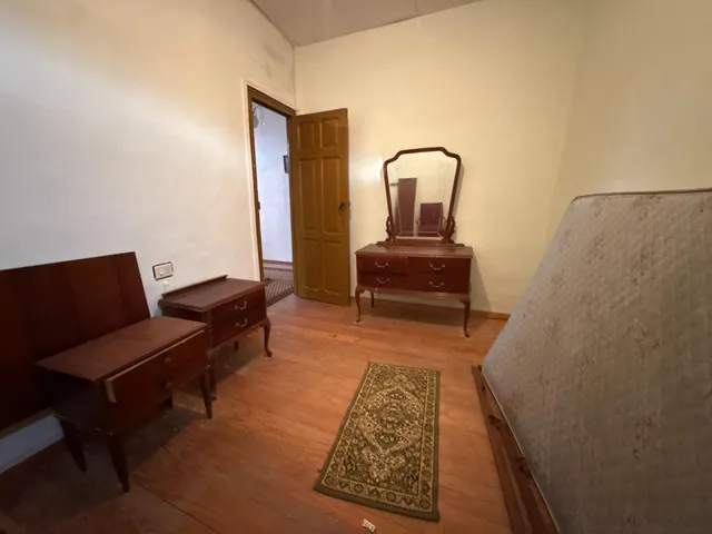 SE VENDE CASA CON PARCELA EN SANDIAS. — 23