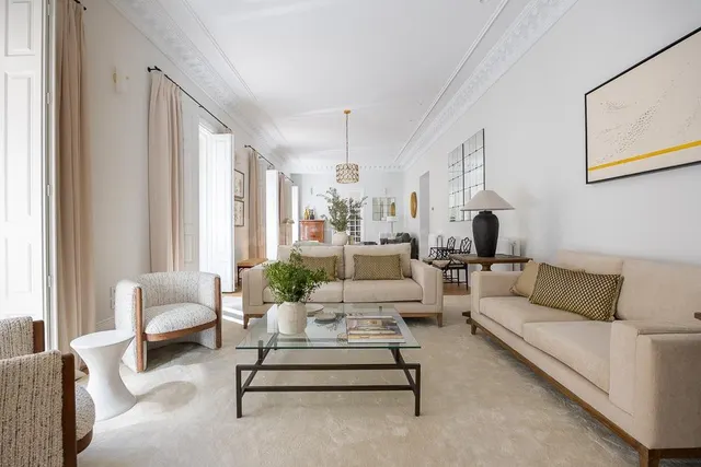 Piso 5 habitaciones 471m² en venta - Jeronimos