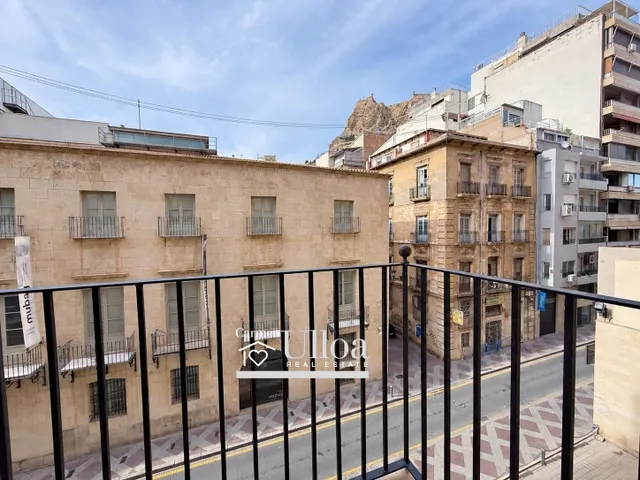 APARTAMENTO DE DISEÑO CON VISTAS AL MAR  Y AL CASTILLO PLAYA POSTIGUET — 39