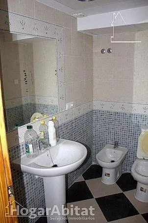 MUY ACOGEDOR, EN RESIDENCIAL CON TERRAZA, PISCINA Y GARAJE — 21