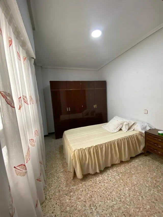 Piso en toscar  para entrar a vivir con 4 habitaciones y ascensor, posibilidad de alq/compra — 16